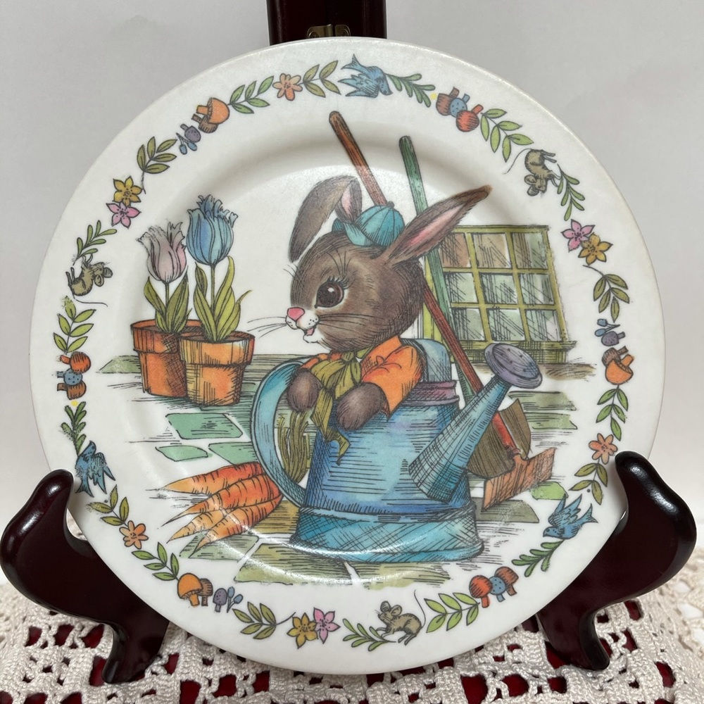 Kids plate rabbit garden farm Vintage Oneida child bunny dish baby feeding